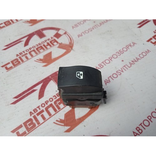 Кнопка стеклоподьемника правая Opel Vivaro 2007-2014 91167478